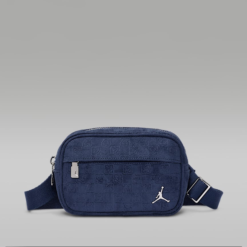 Jordan Monogram Camera Bag (1.6L). Nike LU